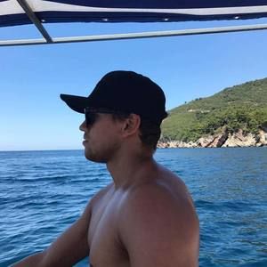 Meet your Posher, Martin ross